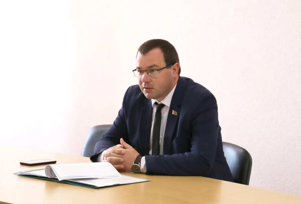 В рамках единого дня информирования председатель райисполкома Иван Багель встретился с коллективом УЗ «Круглянская ЦРБ»